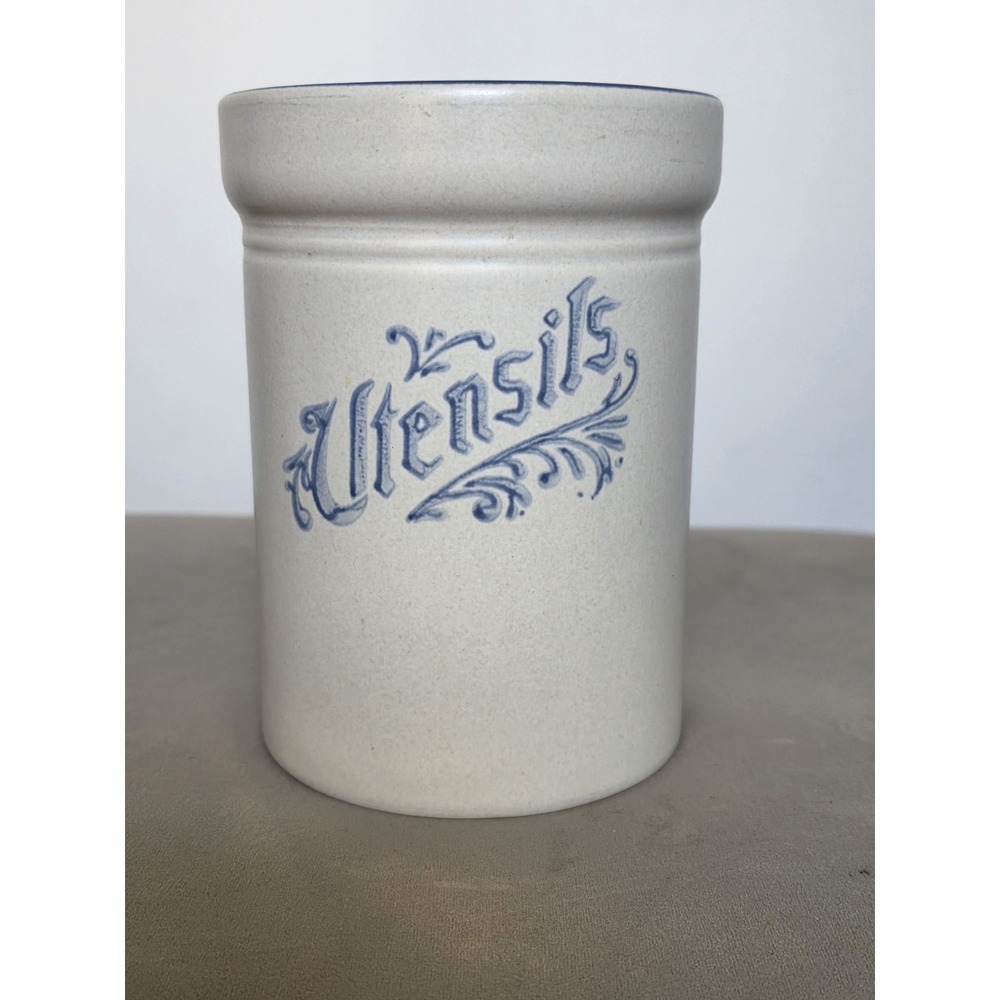 Vtg Pfaltzgraff Yorktowne Utensils Holder Crock 500 Stoneware Folk Art Writing
